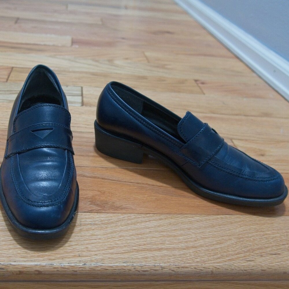 ALDO CHELINI navy leather loafers,  6 1/2 M